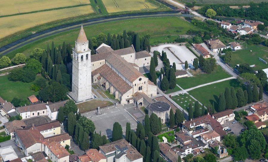 La basilica di Aquileia vista dall'alto
